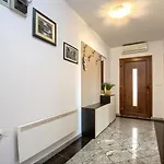 Mikulic Apartamento Pula
