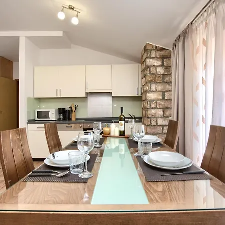 Apartman Mikulic *