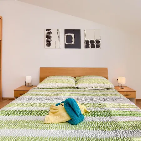 Mikulic Apartment